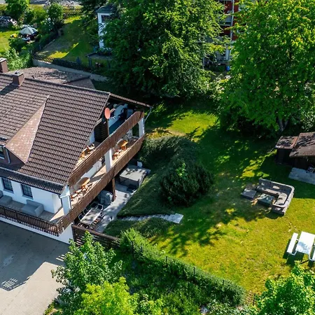 Chalet Bergzeit 4 برونلاغ